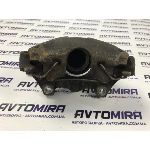 Суппорт передний правый Opel Astra H 2004-2010 93190648